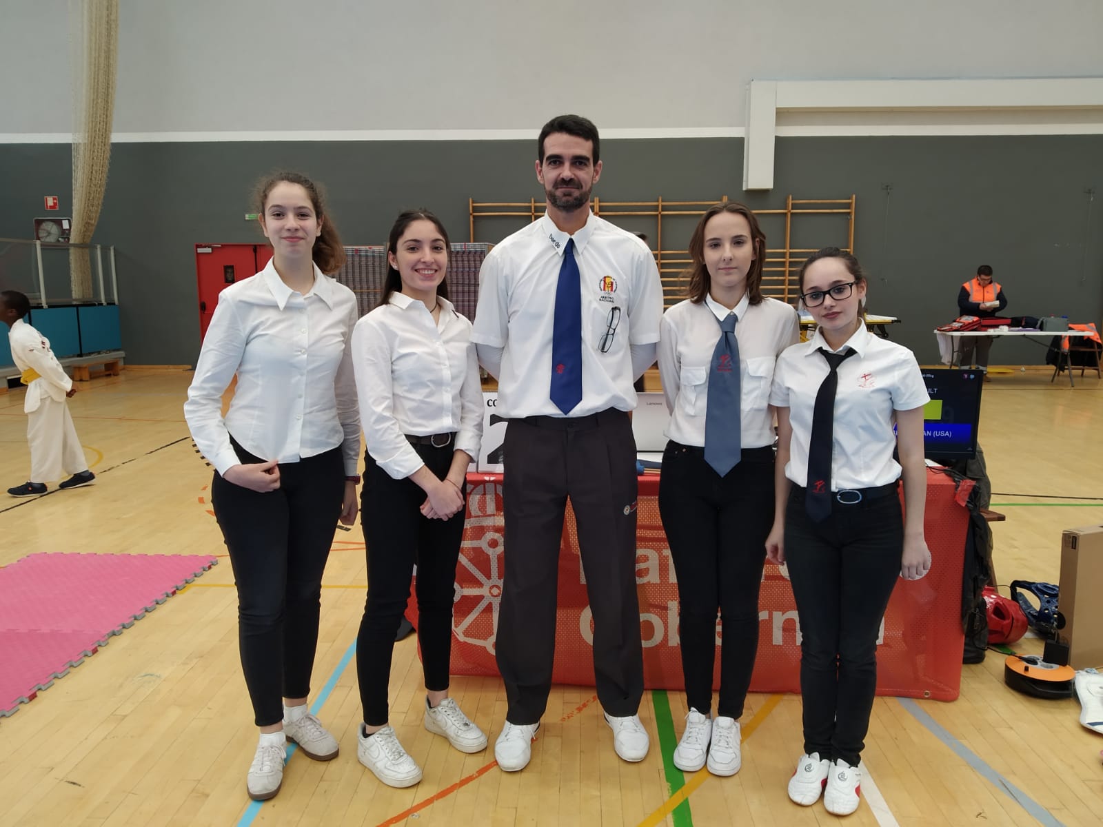 ARBITROS EN JUEGOS DEPORTIVOS